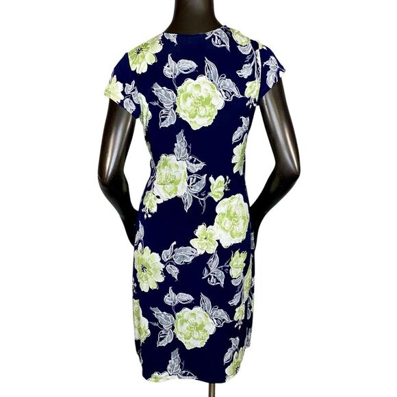 Shelby & Palmer Knee Length Dress Womens Size Medium Short Sleeve V Neckline - Picture 3 of 6